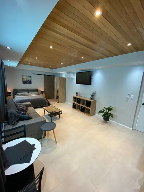 Mindarie beachside studio - Image 1