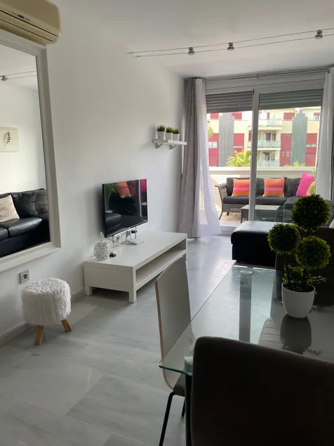 Fabulous Apartment with large pool near beach - Image 1