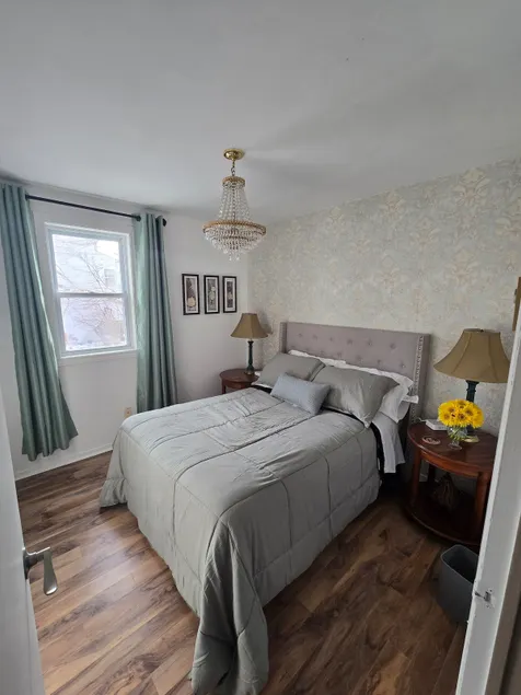 Chester's house - Image 1