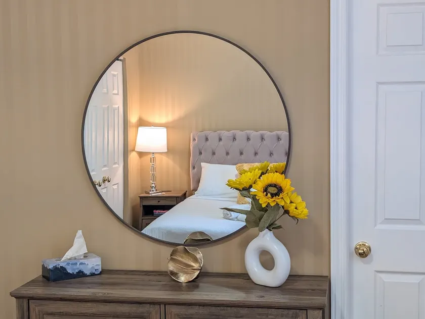 Upscale Living 3BR 2BA | Near Ancaster Mill - Image 1