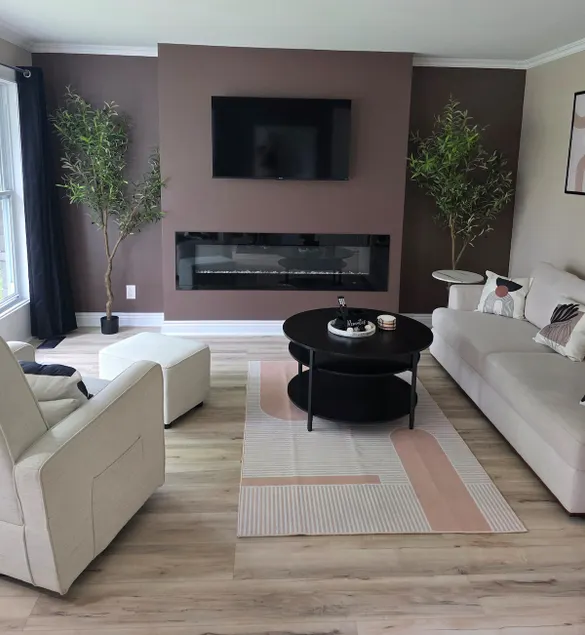 FamilyStay|3BR|Fireplace|ShowerJets|BBQ|Patio|Park - Image 1