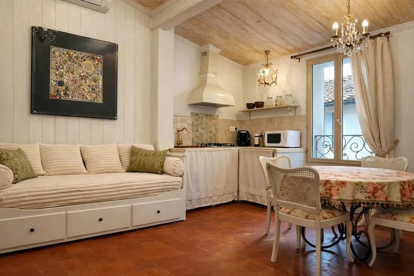 Charming studio in the city center - Image 1