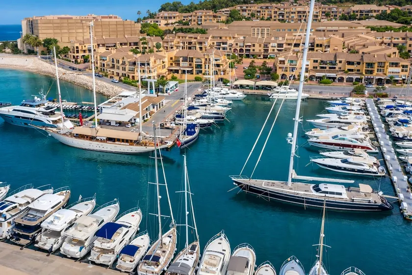 I love Marina Greenwich, Altea - Image 1
