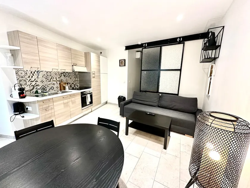Apartment in the heart of Gattières - Image 1