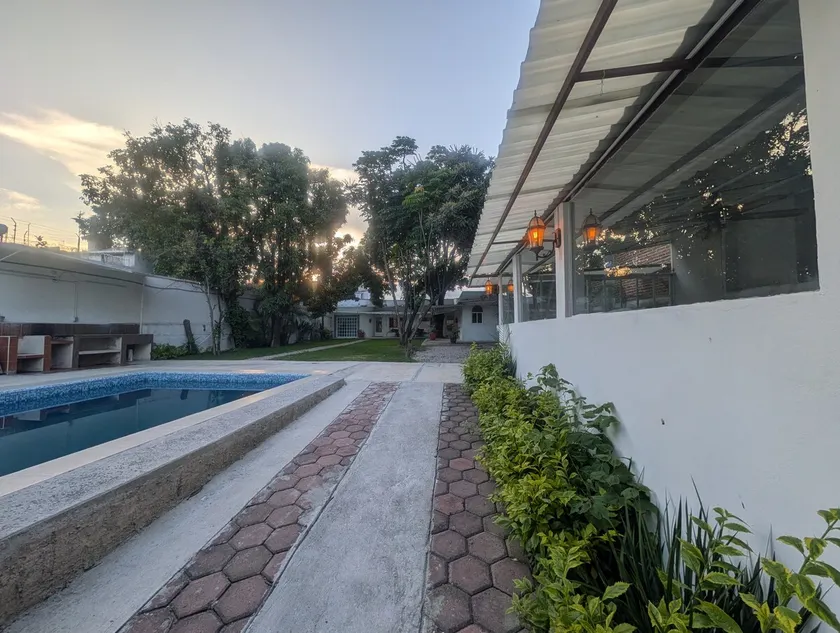 Relaxing weekend home. - Image 1