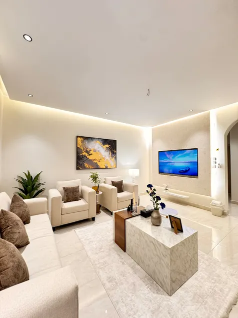 Two-bedroom apartment and a hall with a separate entrance - Image 1