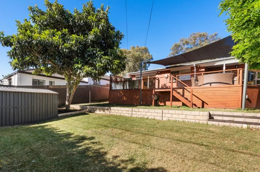 Inner south cottage - Image 1