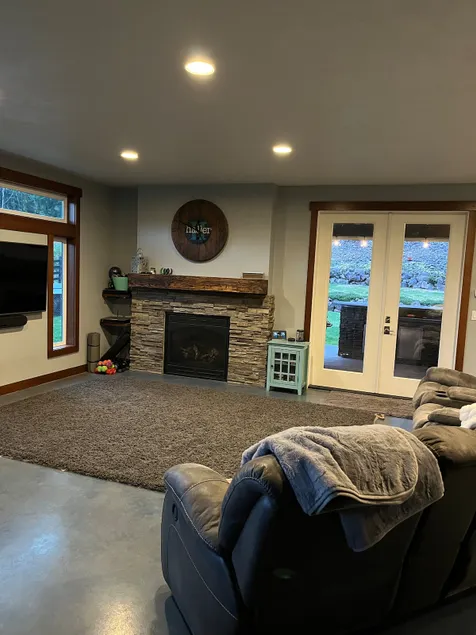 Pet friendly two bedroom home - Image 1