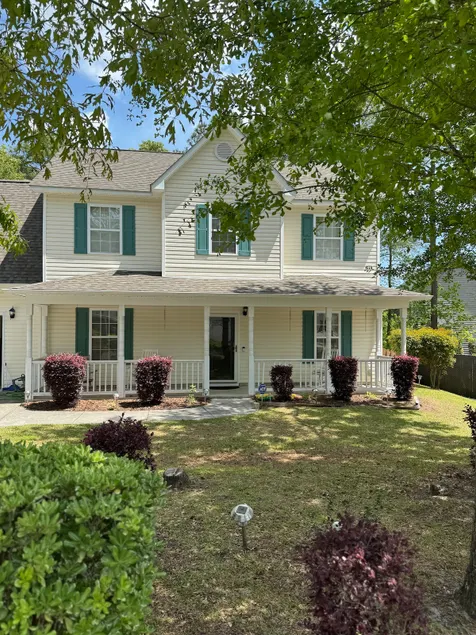 Cozy Cul-de-Sac Gem 3BR +Game Room + Huge Backyard - Image 1