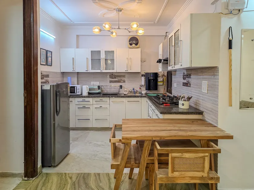 ④🄌② Homely 2 bedroom & bath + full kitchen - Image 1