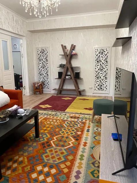 Central Apartment in Bishkek - Image 1