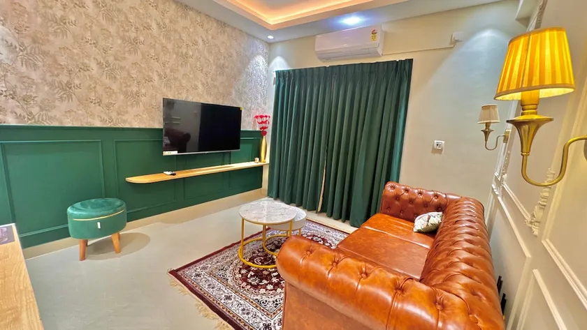 Little Europe 12th floor cityview luxury apartment - Image 1