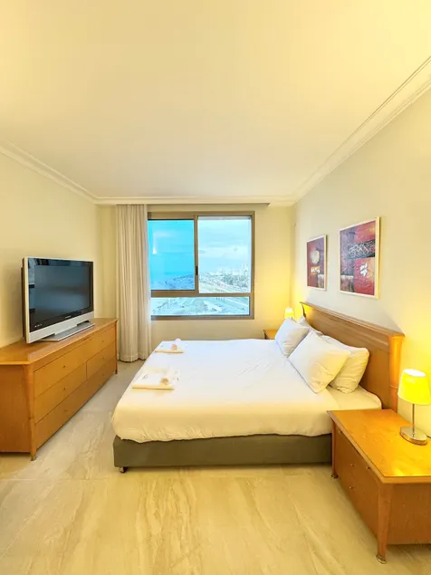 Apartments on the Beach - Image 1
