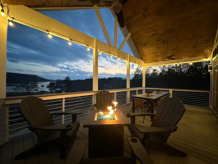 ”Blue w/ a View”Pool, Private Hottub, Firepit, etc - Image 1