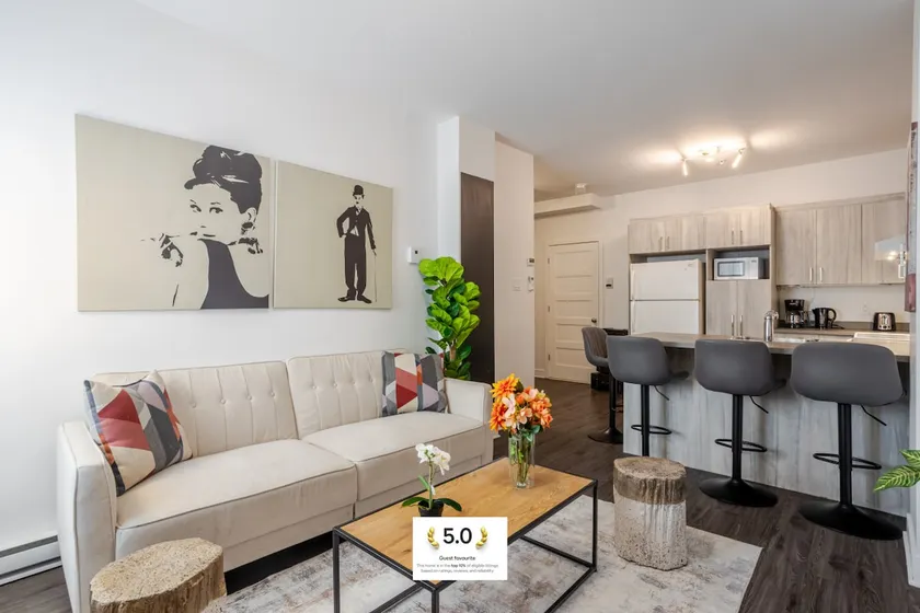 Wonderful 4 BR Home in the heart of Downtown - Image 1