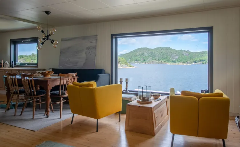 Sea view and idyll in charming island cabin - Image 1