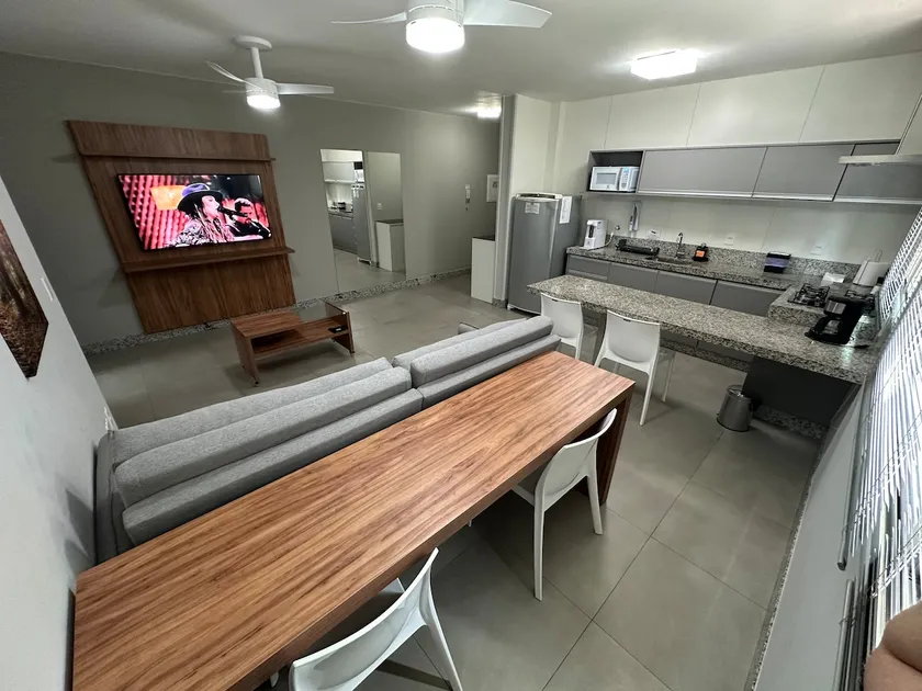 Apartment 8, near the airport, with parking and Wi-Fi - Image 1