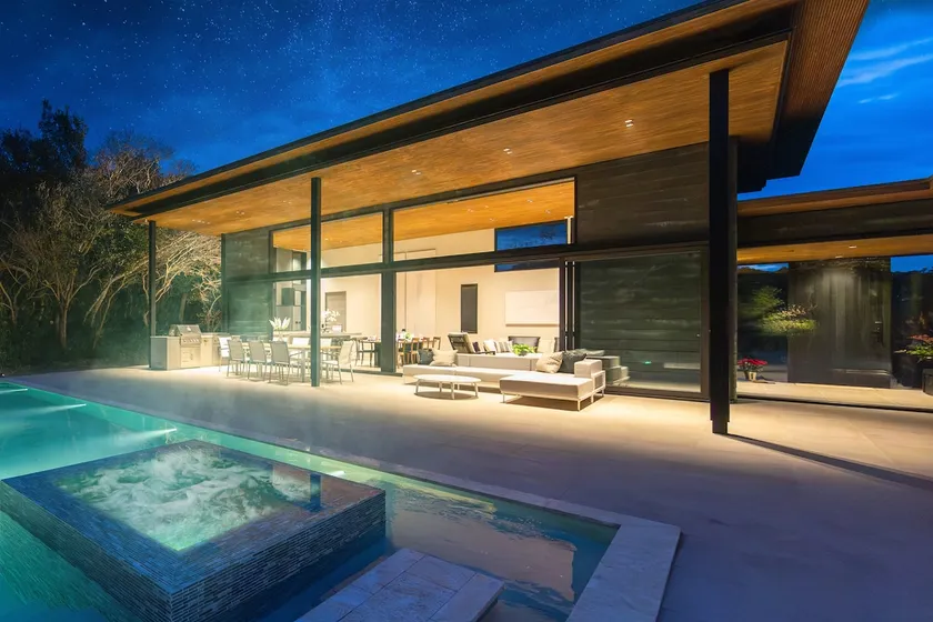 Hot Water Jacuzzi & Sauna Included | 7 min walk from Kujukuri Beach Luxury Private Villa Avalon Cove - Image 1