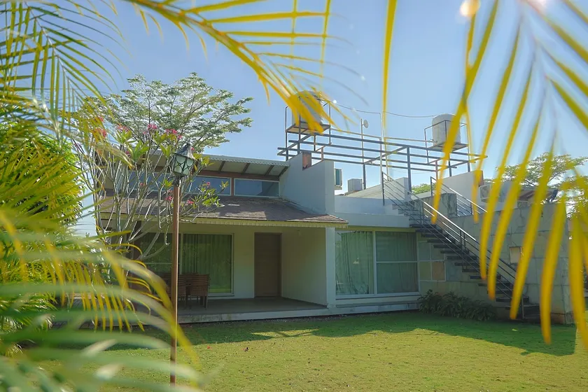 The Quade Villa By Spandan Holiday Homes - Image 1