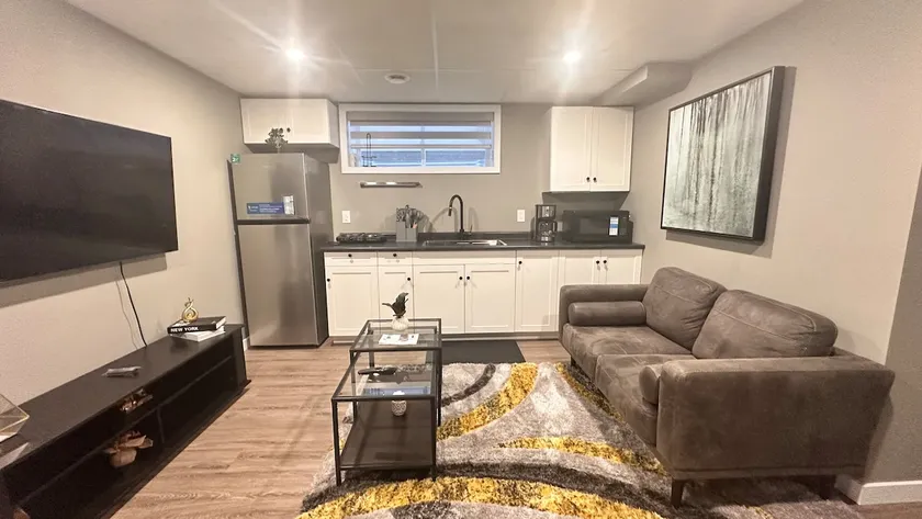 Entire Basement Suite in Winnipeg (Bishop's Suite) - Image 1