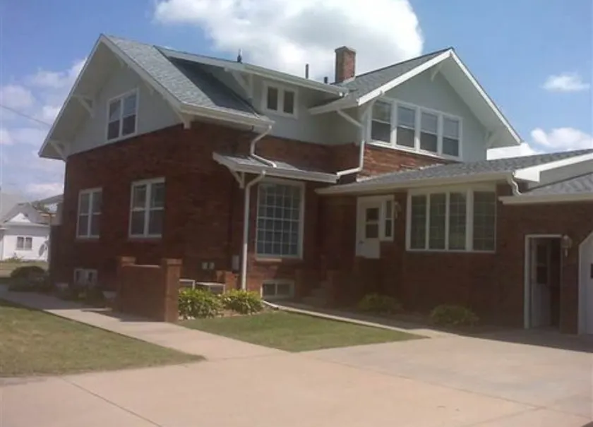 Collosal Craftsman-4 BR, 9 Beds-Sleeps 1 to 14! - Image 1