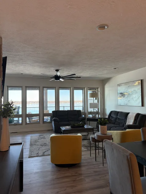 4 bedroom Condo stunning views - Image 1