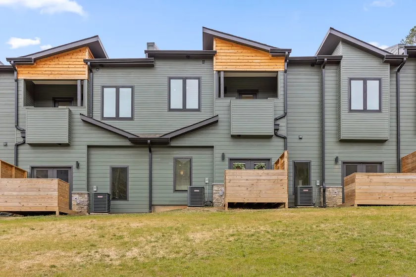 Cameron Outpost, A Modern townhouse - Image 1