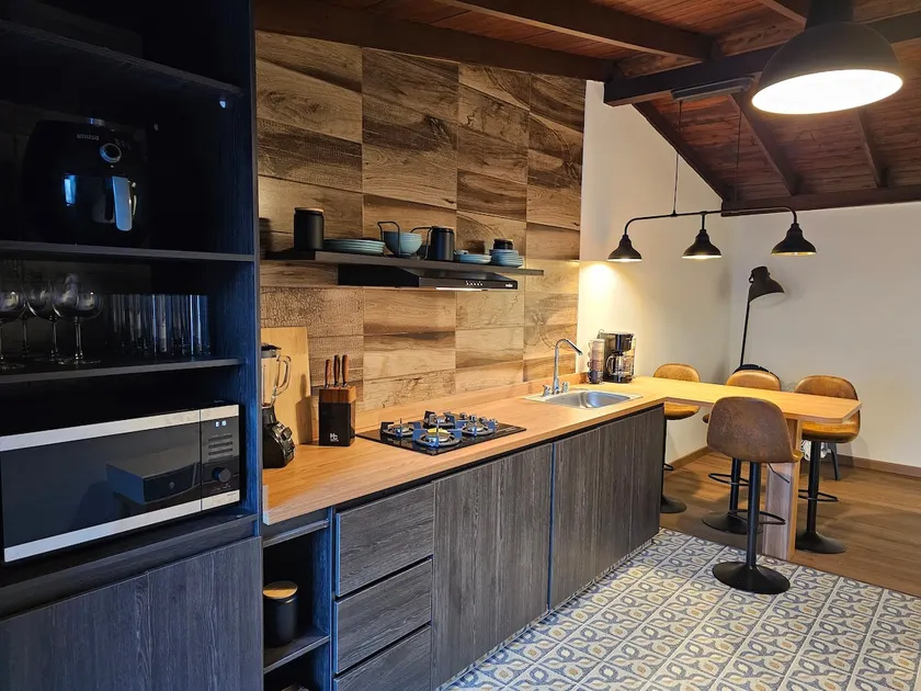 Private Suite 90 meters - Image 1
