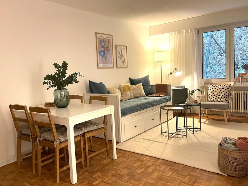NEW renovated 2BR City Apartment - Image 1