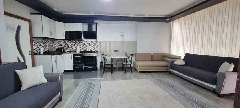 quiet family apartment in a central location - Image 1