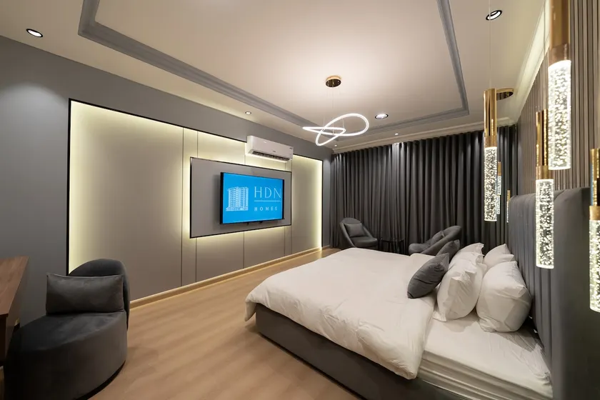 Modern Apartment A3 - Smart Entry - 4K65 Smart Screen - Sound Insulation - Image 1