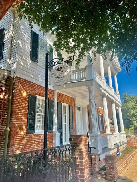 Downtown Natchez Elegant 1835 Antebellum House - Image 1