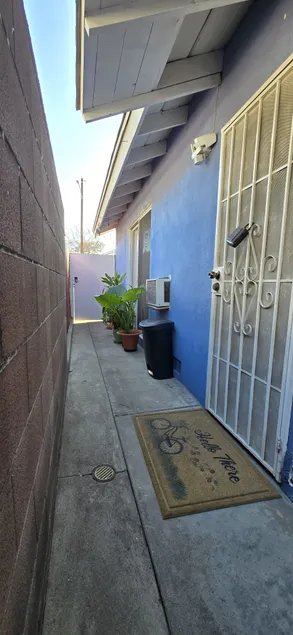 Affordable guesthouse w/privacy. - Image 1