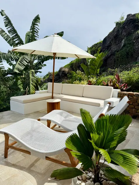 Eimeo One | Luxury Bungalow | Lagoon View | Moorea - Image 1