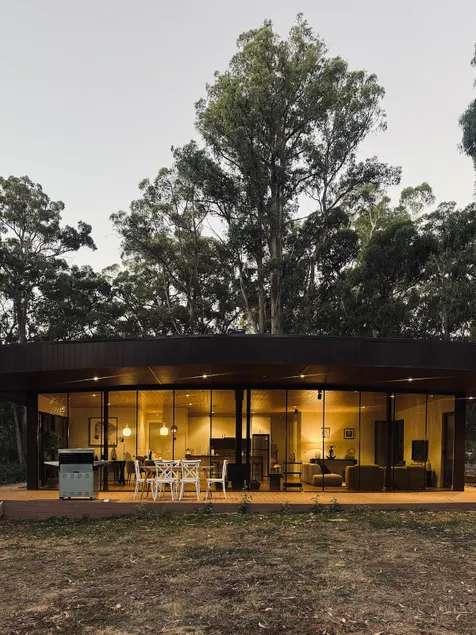 Luxury Evergreen Escape - Image 1