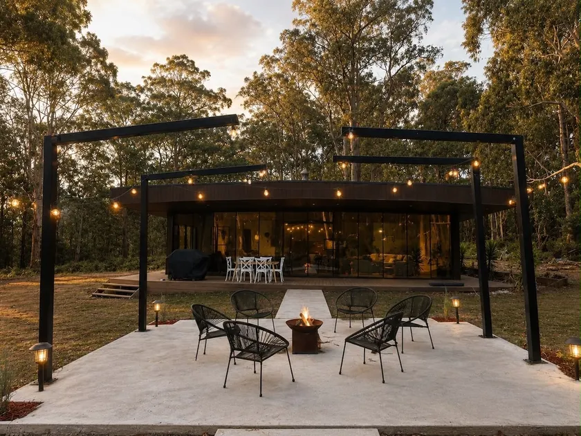 Luxury Evergreen Escape - Image 1