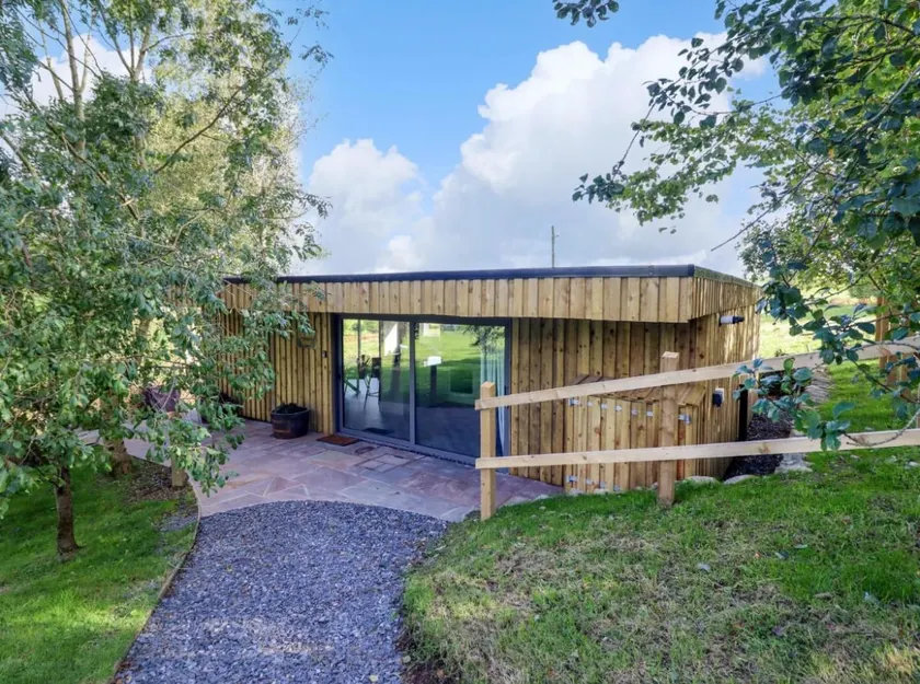 Orchard Lodge - Image 1
