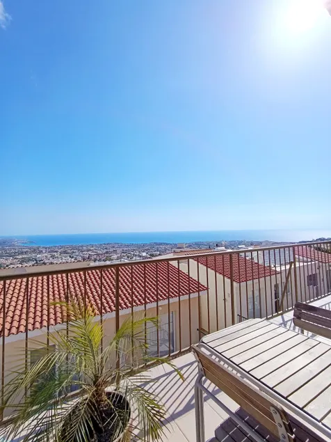 Green Oasis Penthouse - Sea View - Pool - Image 1