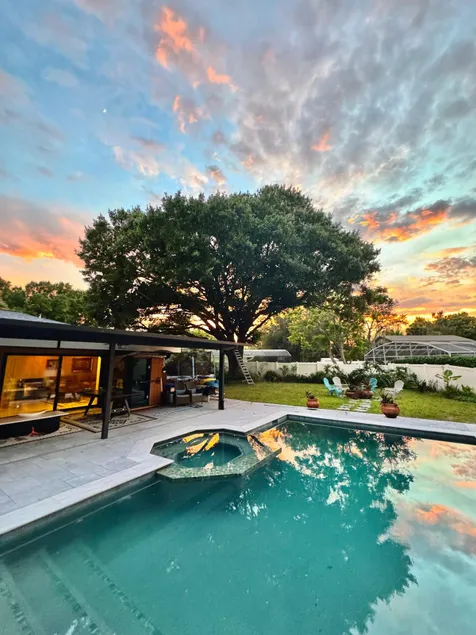 Modern 1BR Guesthouse - Image 1