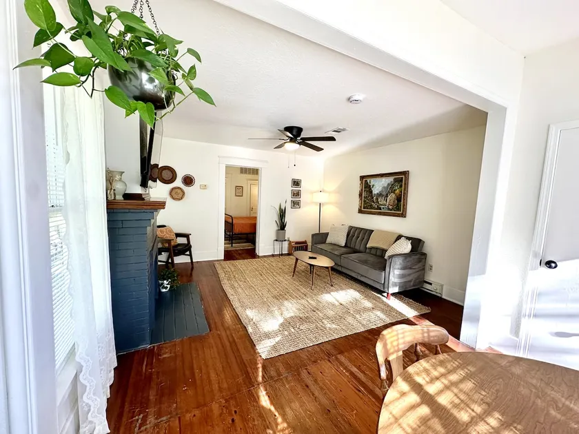 Brick Street Place- Walking Distance Downtown FSM - Image 1