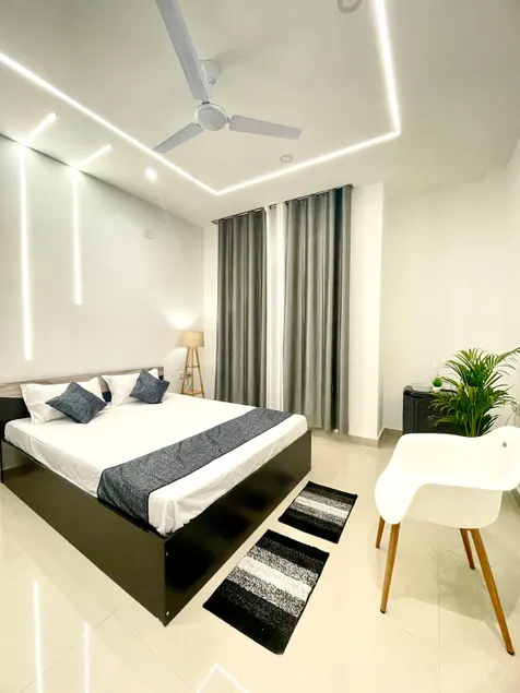Saya's Abode - Railview Suites - Image 1