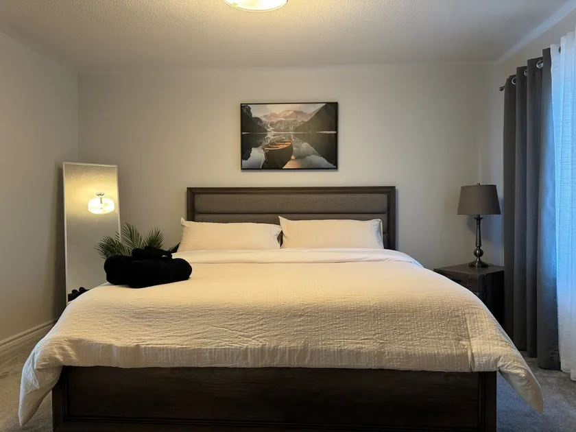 Entire Modern Home - Image 1