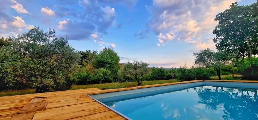 Quiet Provencal house facing Mont Ventoux - Image 1