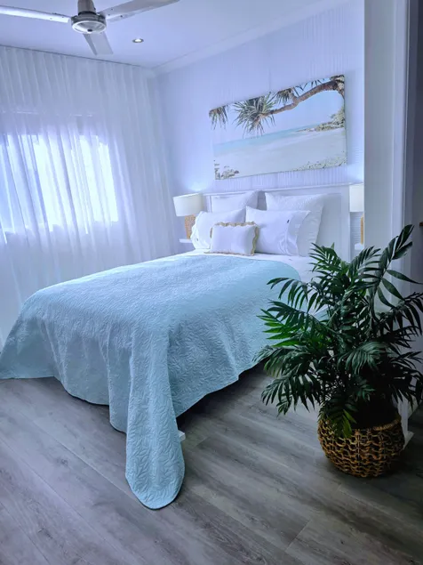 Secluded romantic escape for couples/self checkin. - Image 1