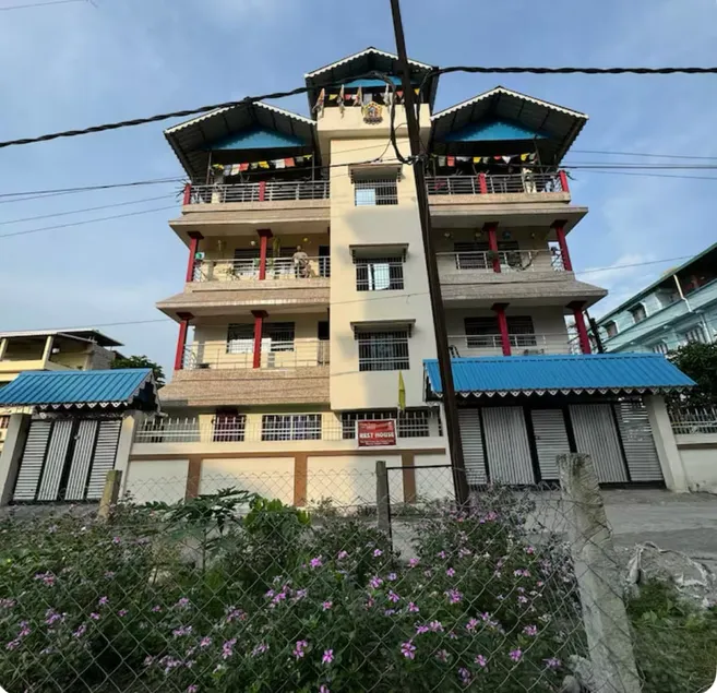 *Tara Bliss* (2BHK,Free Parking,3 Beds/No Kitchen) - Image 1