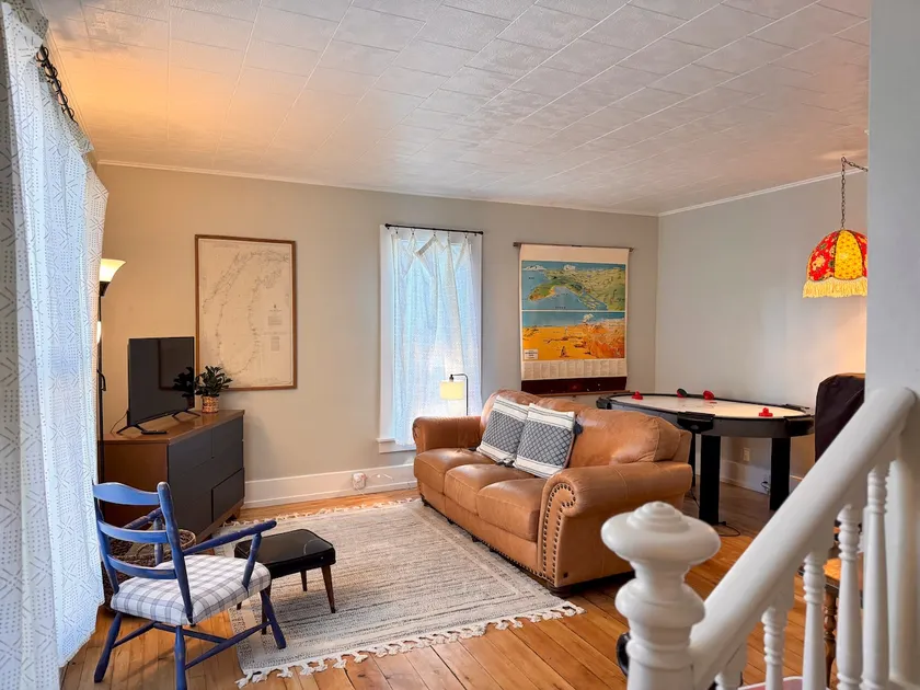 Pennsylvania St Condo - Image 1