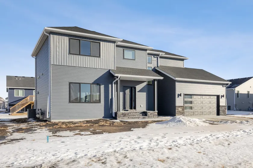 Brand new beautiful home - Image 1