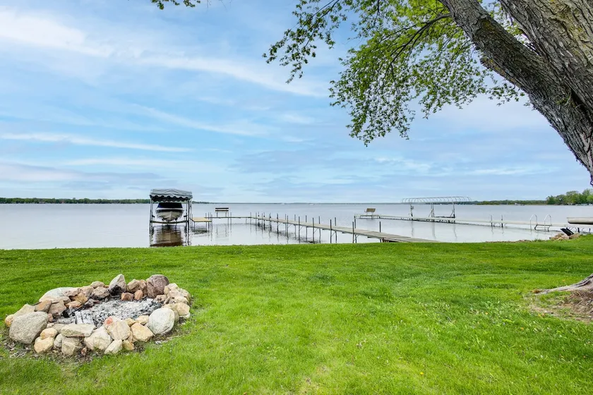 Shawano Lake House w/ Boat Dock, Kayaks, & Grill! - Image 1