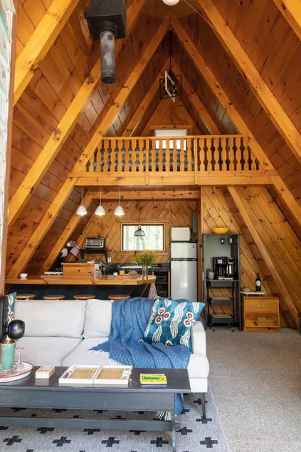 Woodsy A Frame w Hot tub and barrel sauna - Image 1