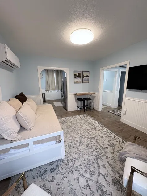 Ross Park Guesthouse - Image 1